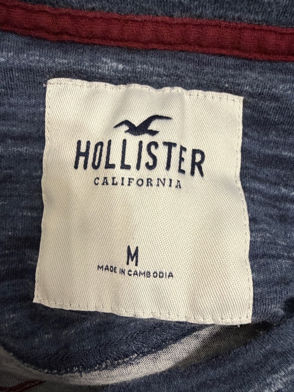 Hollister Men's Long Sleeve Tee - Navy, White & Red Logo Y2K 2000s Retro Preppy - Picture 6 of 13